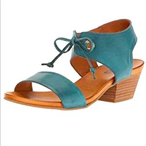 Miz Mooz Vaness Sandal pump Marine